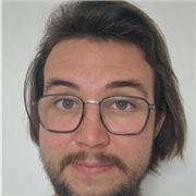 Etudiant en montage vidéo, détenteur d'un DUT informatique, j'ai aussi été éducateur foot bénévole pendant 2 ans.